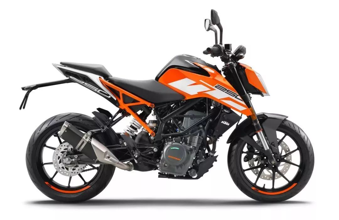 KTM 250 Duke，速度与激情的极致体现